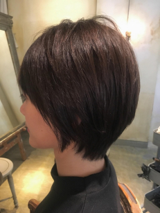 弱酸性ストレートでショートヘアに切ったらどうなる??|美容院の最新記事