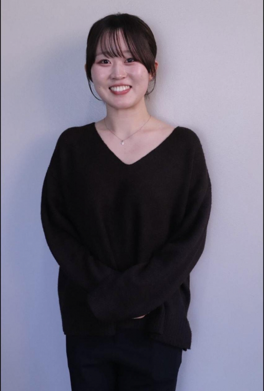 徳重　菜々美
